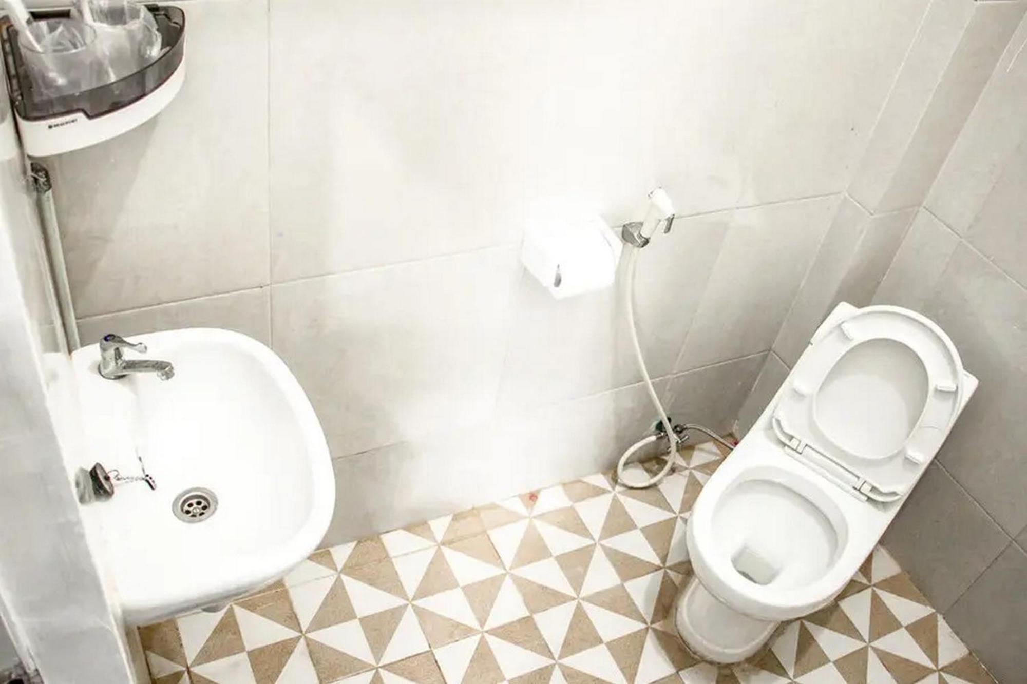Samar Wulu Guest House Syariah Mitra Reddoorz Near Ketapang Ketapang  Zimmer foto